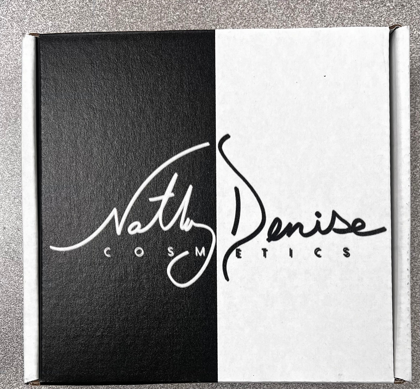 Natly Denise Make Up Kit with FREE make up bag!