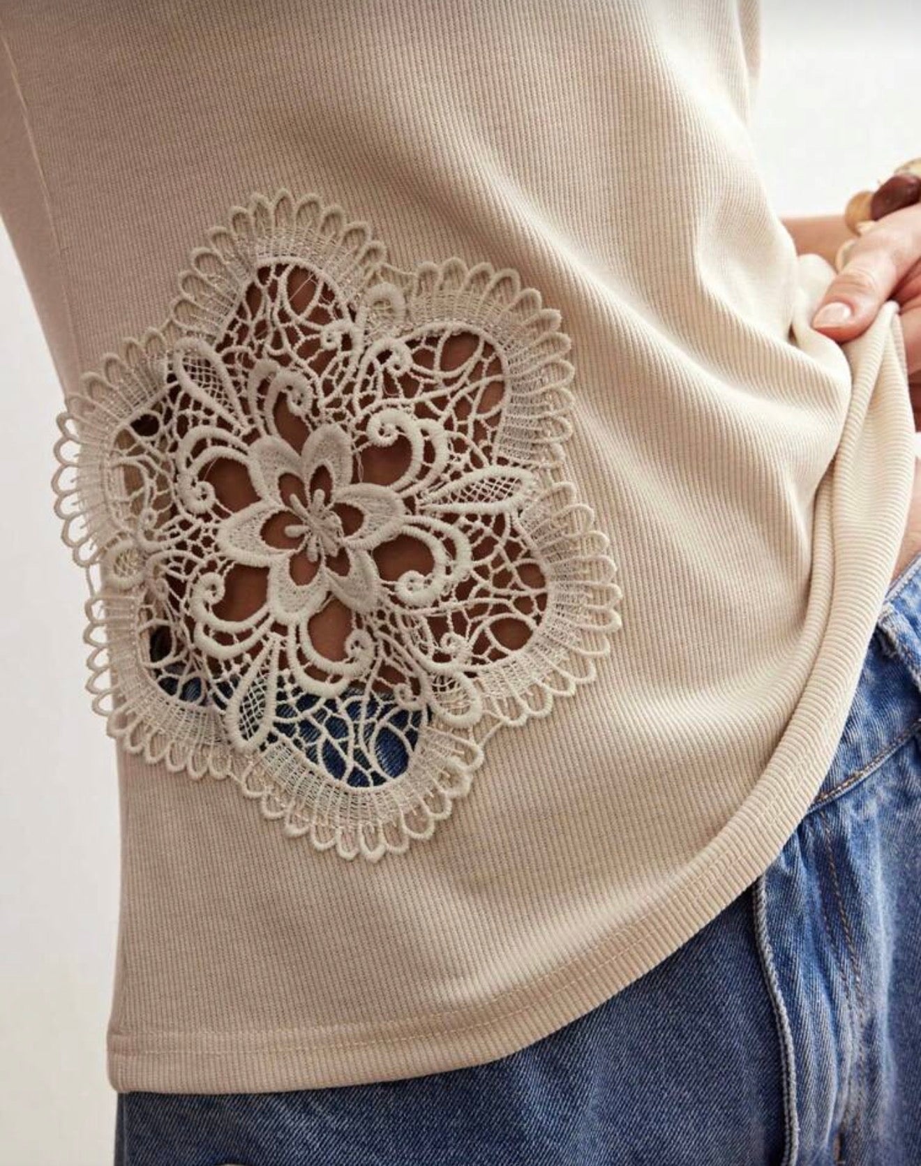 Bella Flower Top