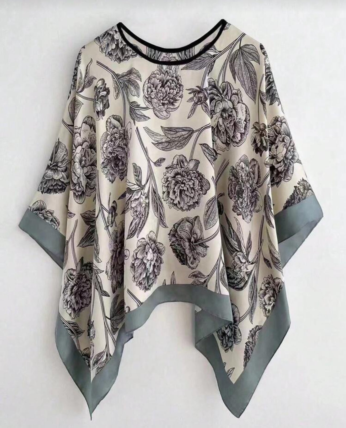 Vero Kimono Poncho