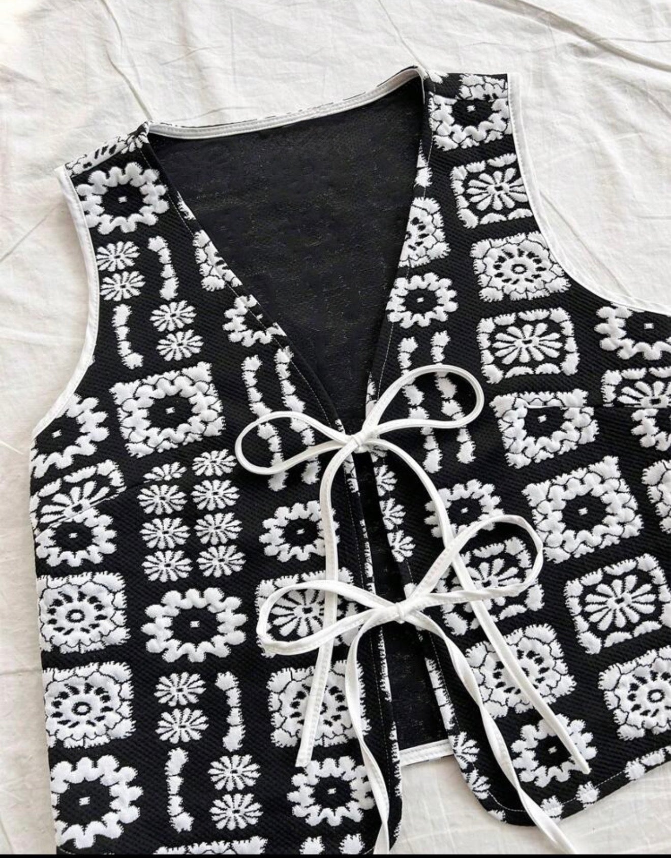 Greta Black/White Vest Top