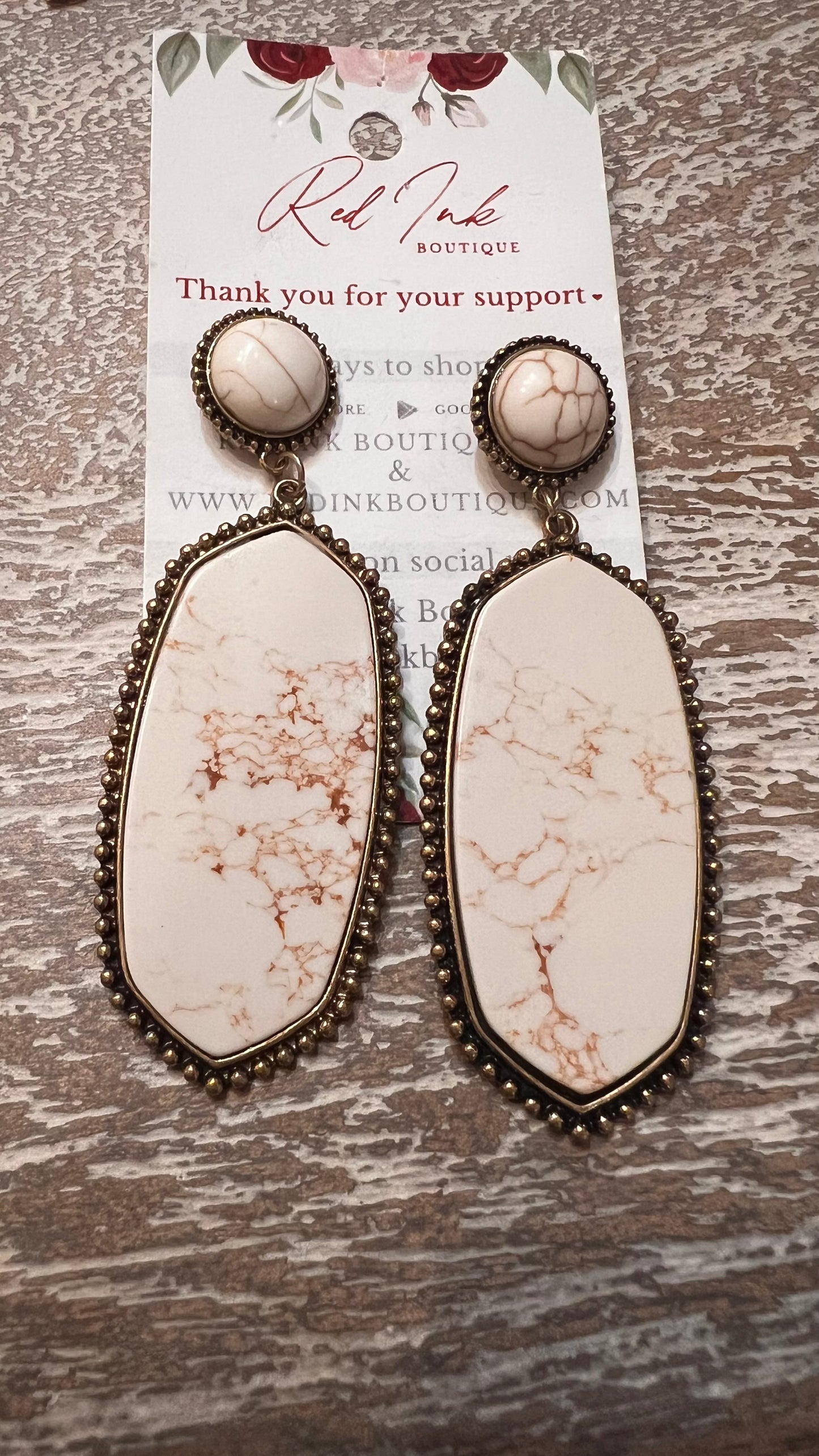 Kendra Beige Earrings