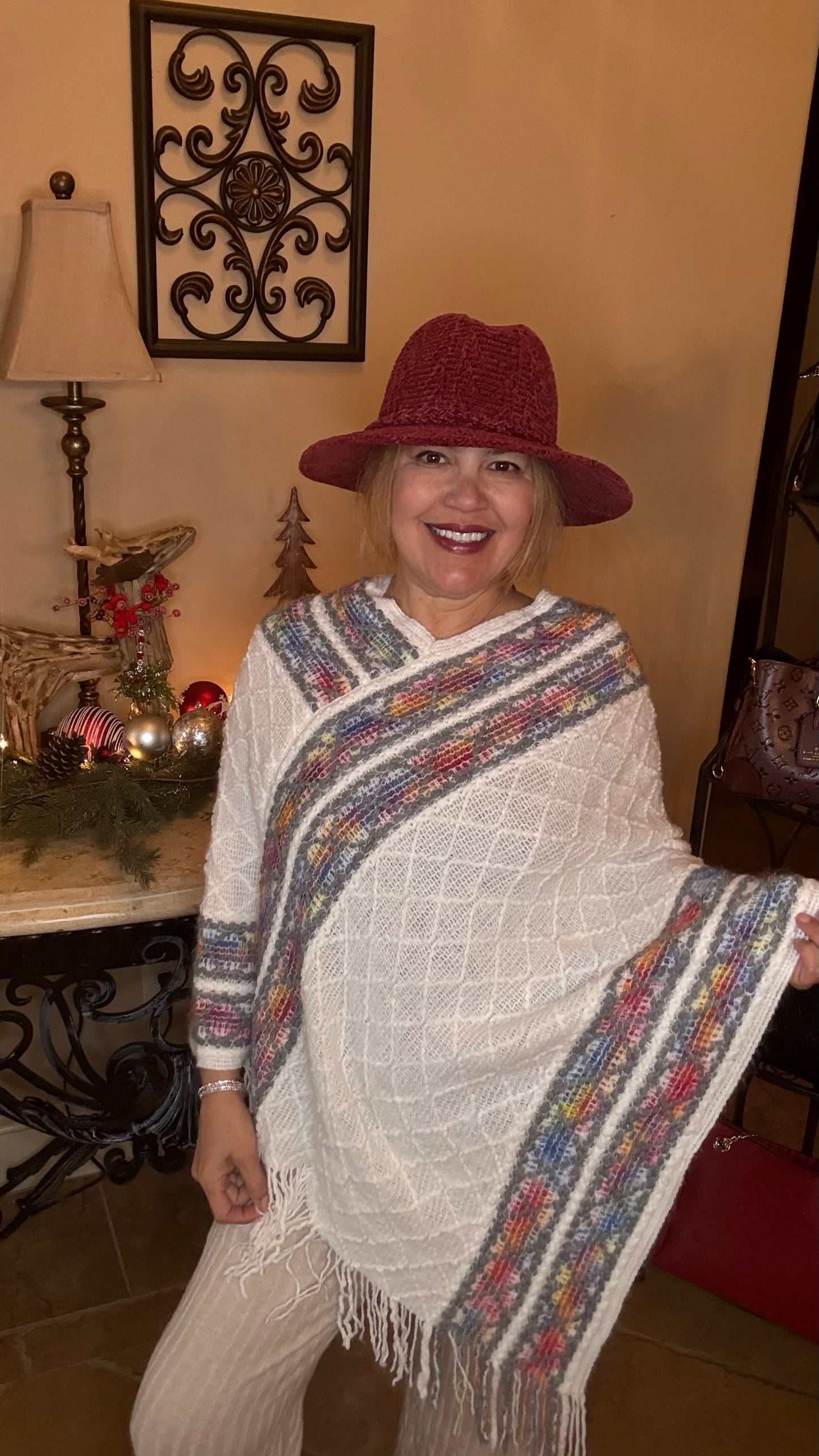 Prieta Warm Poncho