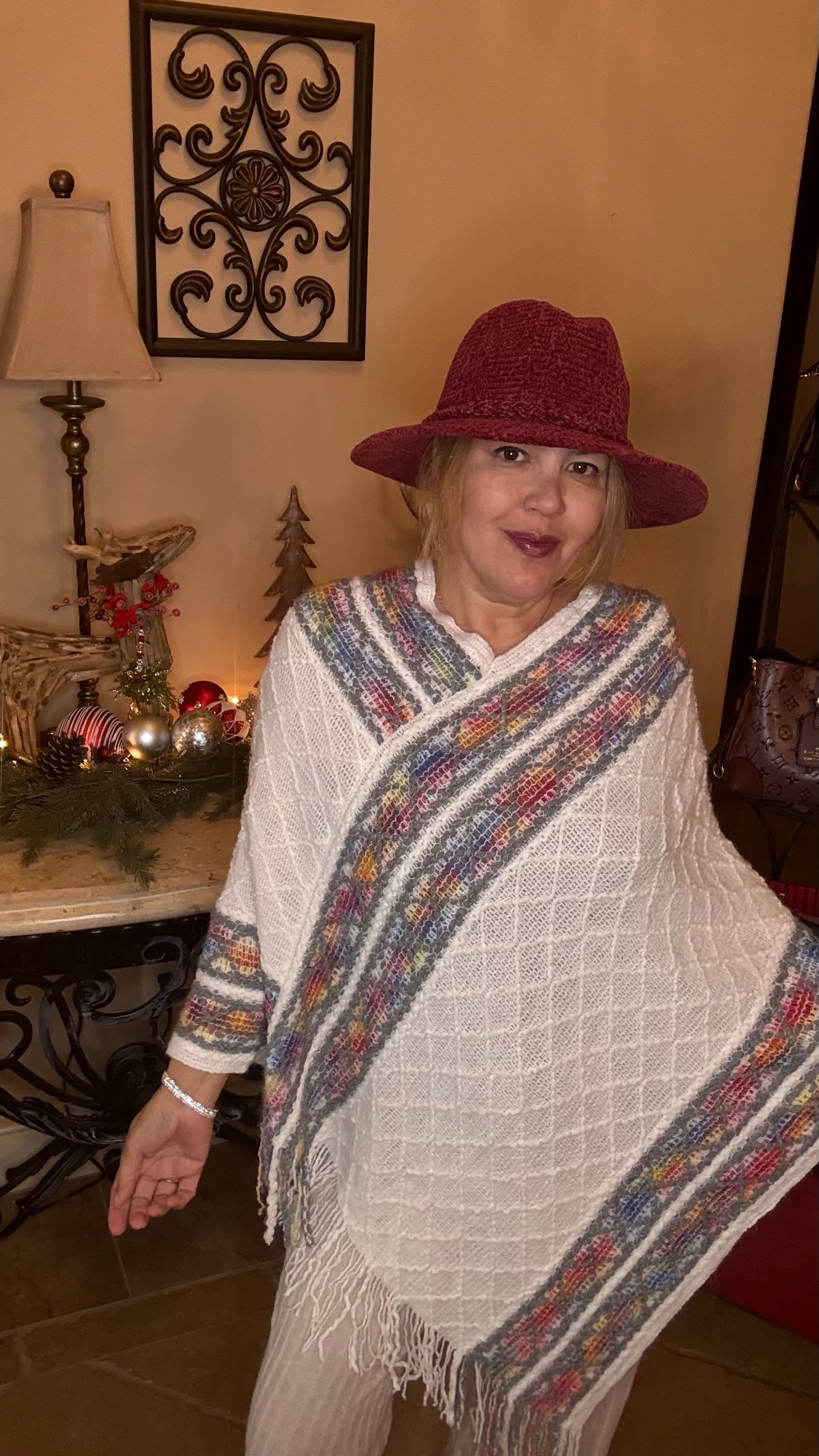 Prieta Warm Poncho