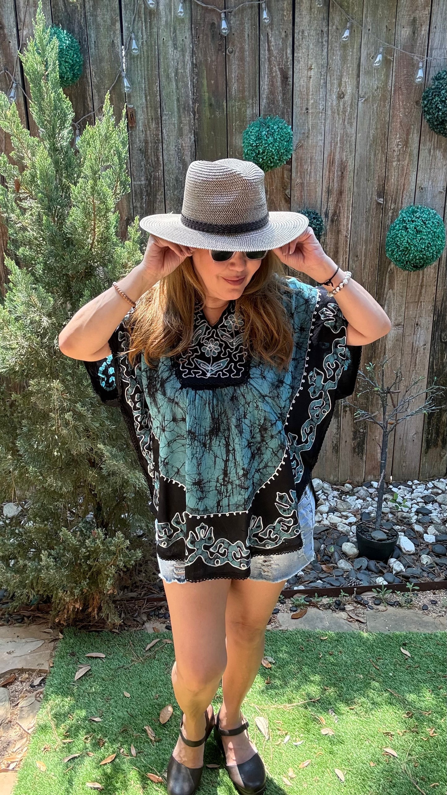 Venizia Embroidered Top