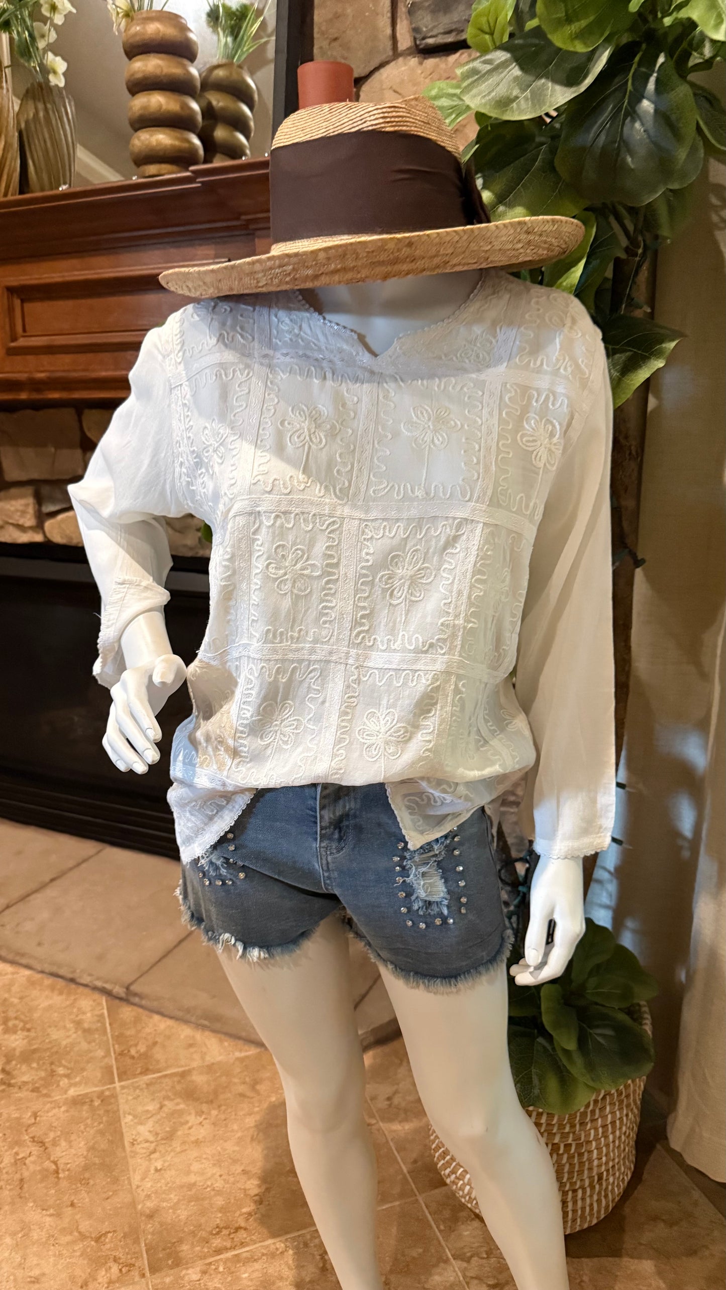 Minty’s White Top