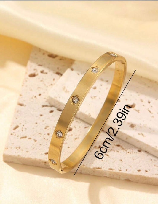 Linda’s Cuff Bracelet
