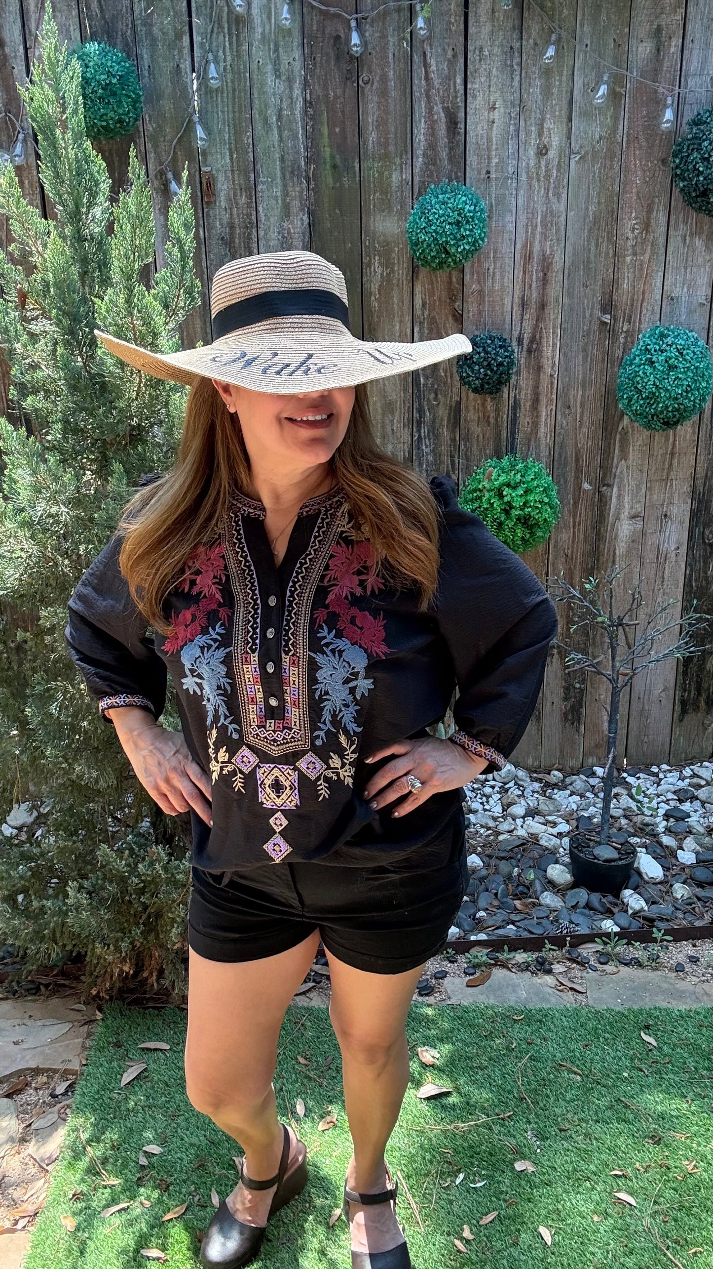 Lili Embroidered Top