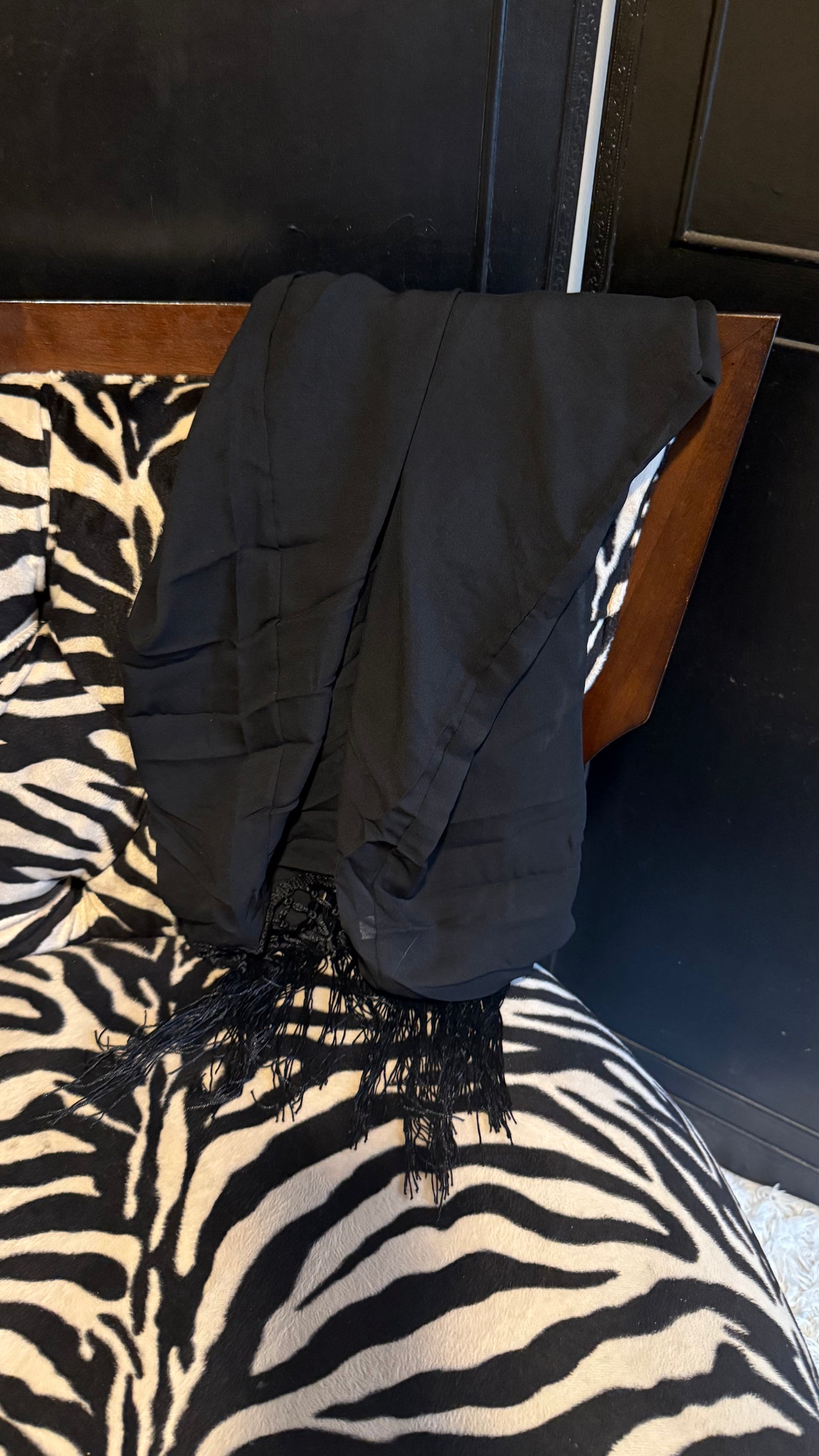 Black fringe kimono